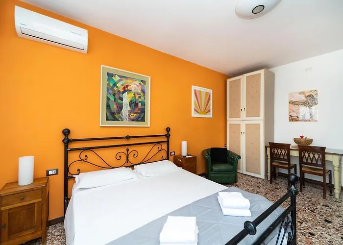 Monti Guesthouse